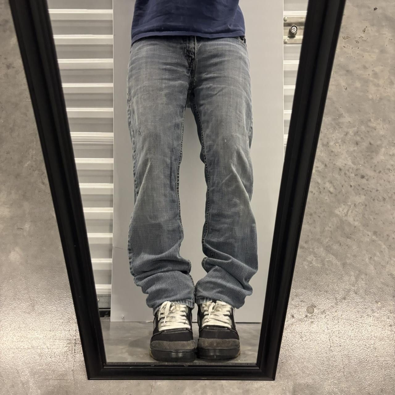 Levi's × Vintage Crazy Vintage Y2K/2000s Grunge Faded Wash Levis Denim Jeans! Size US 28 / EU 44 - 1 Thumbnail
