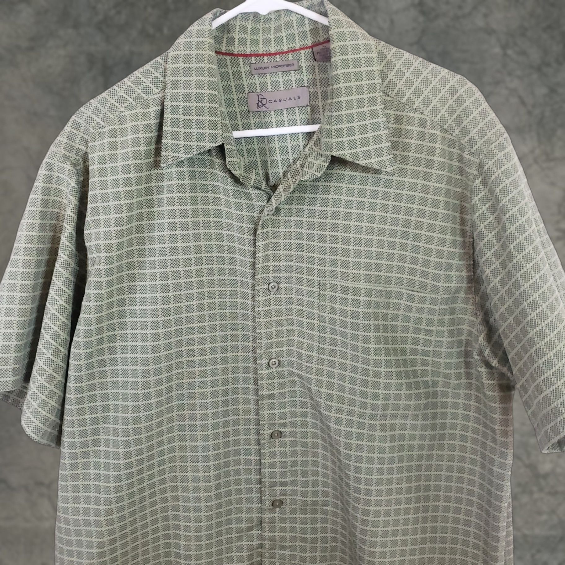 Vintage R & R Casuals Shirt Mens XL Green Geometric Polyester Button Short Sleeve Casual Size US XL / EU 56 / 4 - 1 Thumbnail