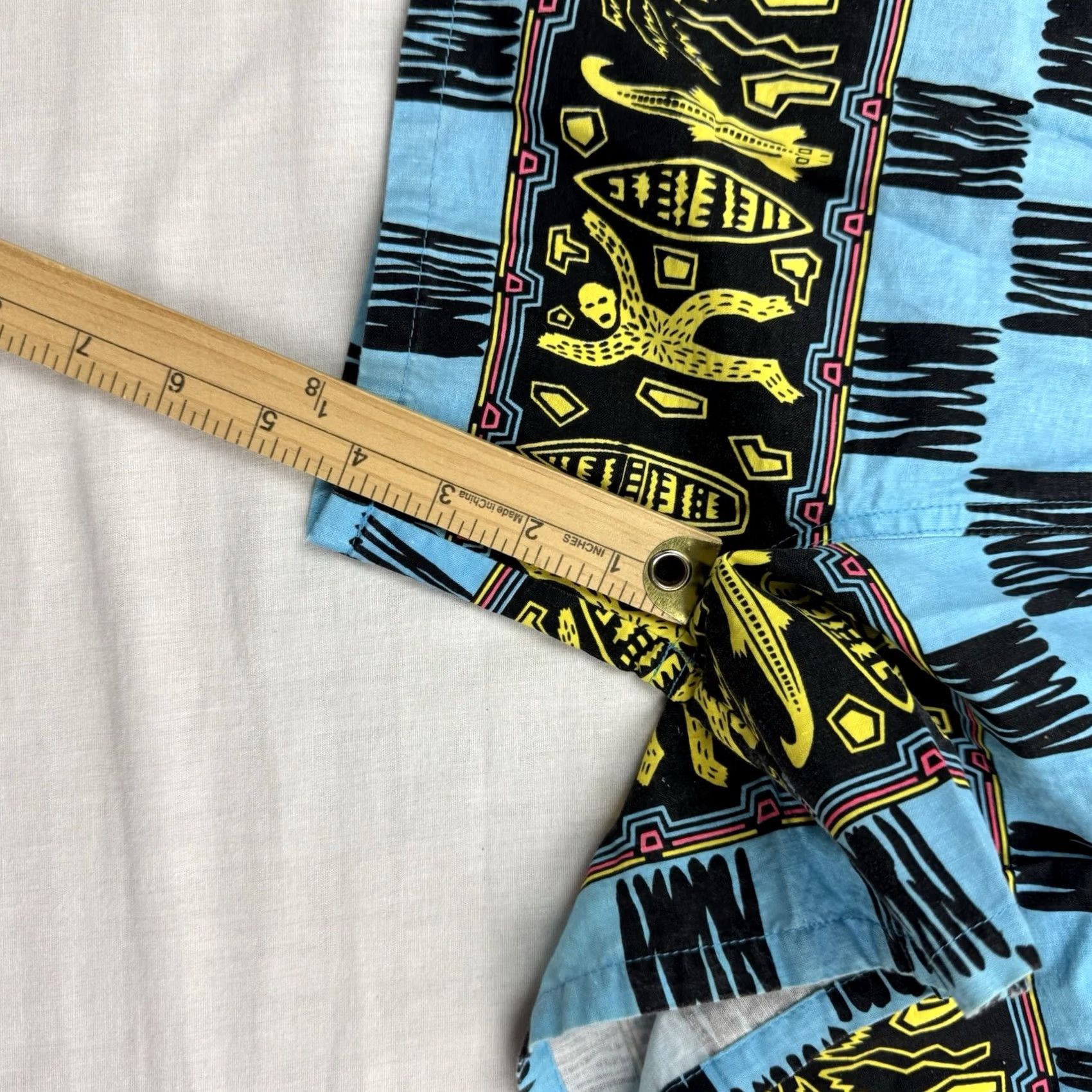 Vintage VINTAGE Islander Geometric Swim Trunks Adult M Blue 90s 80s Beach Mens CBF Shorts Size US 31 - 7 Thumbnail