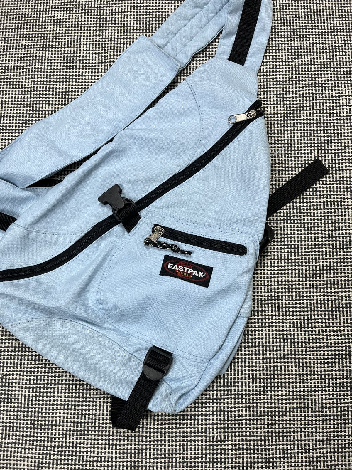 Eastpak Eastpak baby blue vintage sling bag backpack like Oakley y2k Size ONE SIZE - 3 Thumbnail
