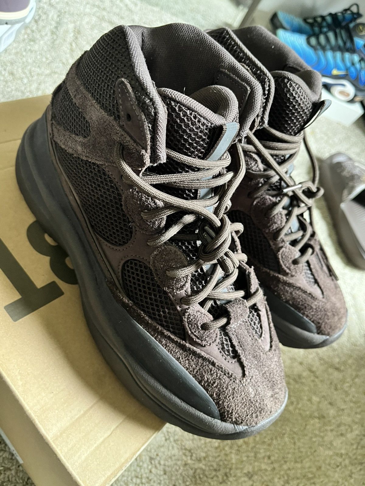 Yeezy Adidas yeezy boot oil Size US 10 / EU 43 - 1 Thumbnail