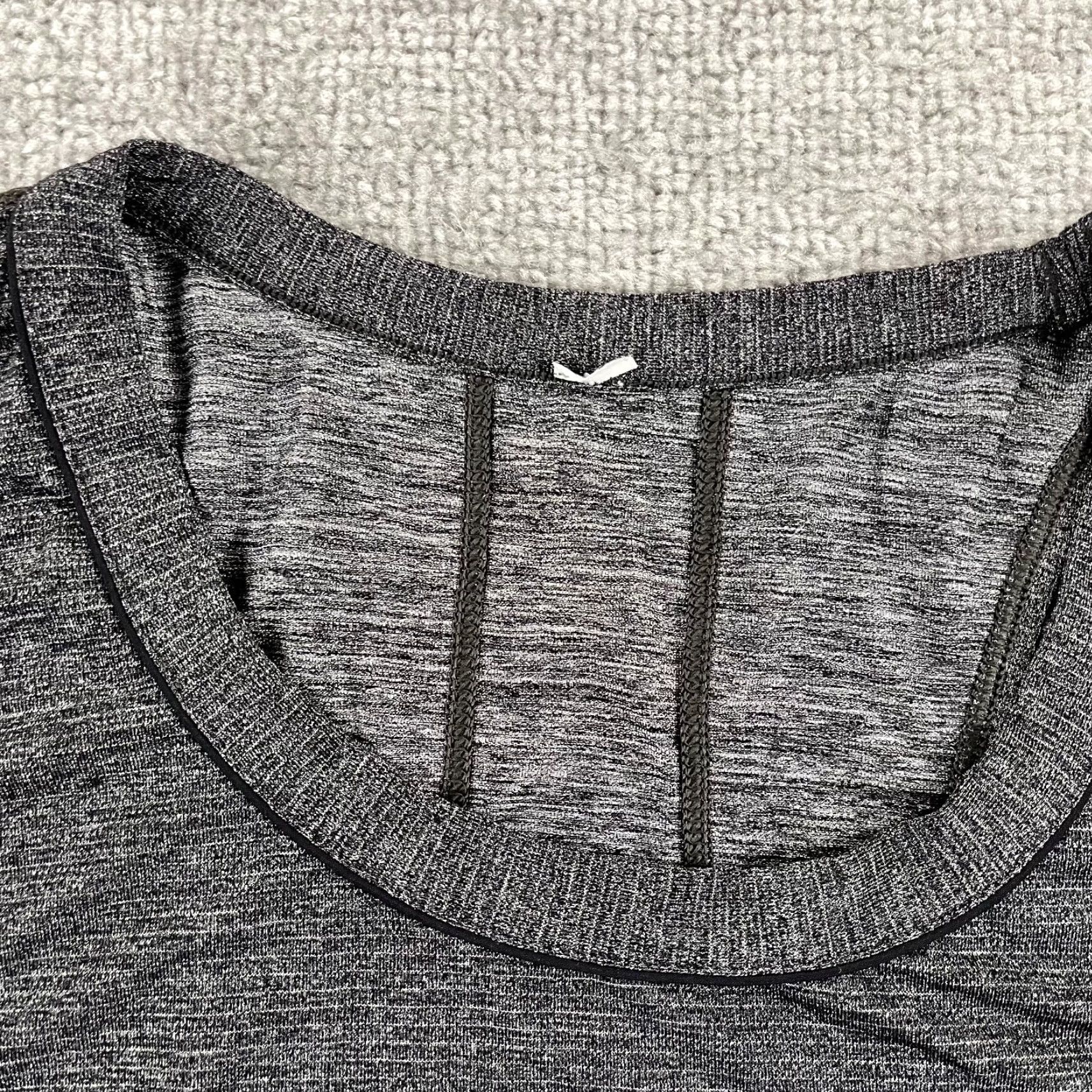 Lululemon LULULEMON Shirt Womens Size 4/6 Heather Gray Pace Perfect Tank Top Running Train Tank Sleeveless Shirt Cross Training Gym & Training Size M / US 6-8 / IT 42-44 - 4 Thumbnail