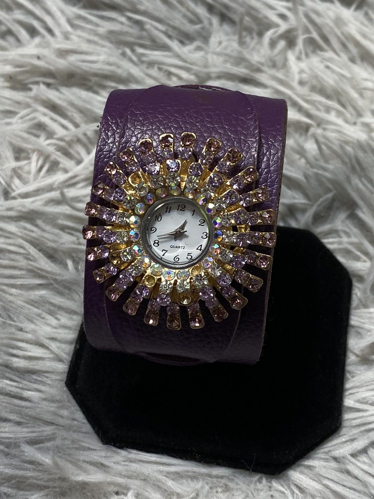 Jewelry Vintage Quartz Statement Bracelet Watch – Japanese Brand Size ONE SIZE - 2 Thumbnail