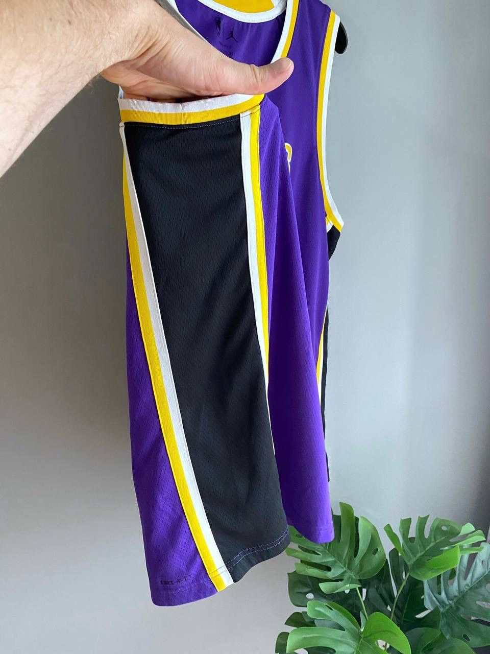 Jordan Brand NBA Basketball Jersey LA Lakers #6 JAMES, XXL, CV9481-513 Size US XXL / EU 58 / 5 - 7 Thumbnail
