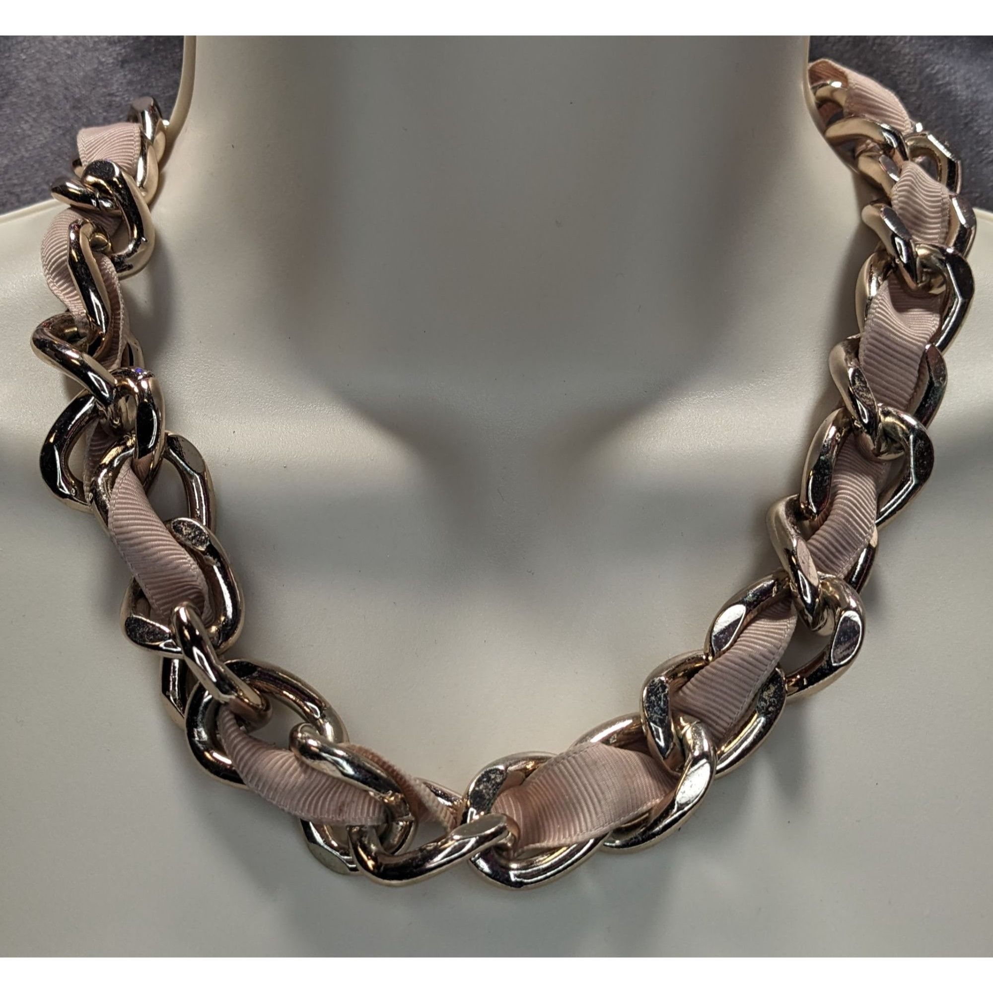 Other Y2K Icing Ribbon & Chain Rose Gold Tone Statement Necklace Size ONE SIZE - 1 Thumbnail