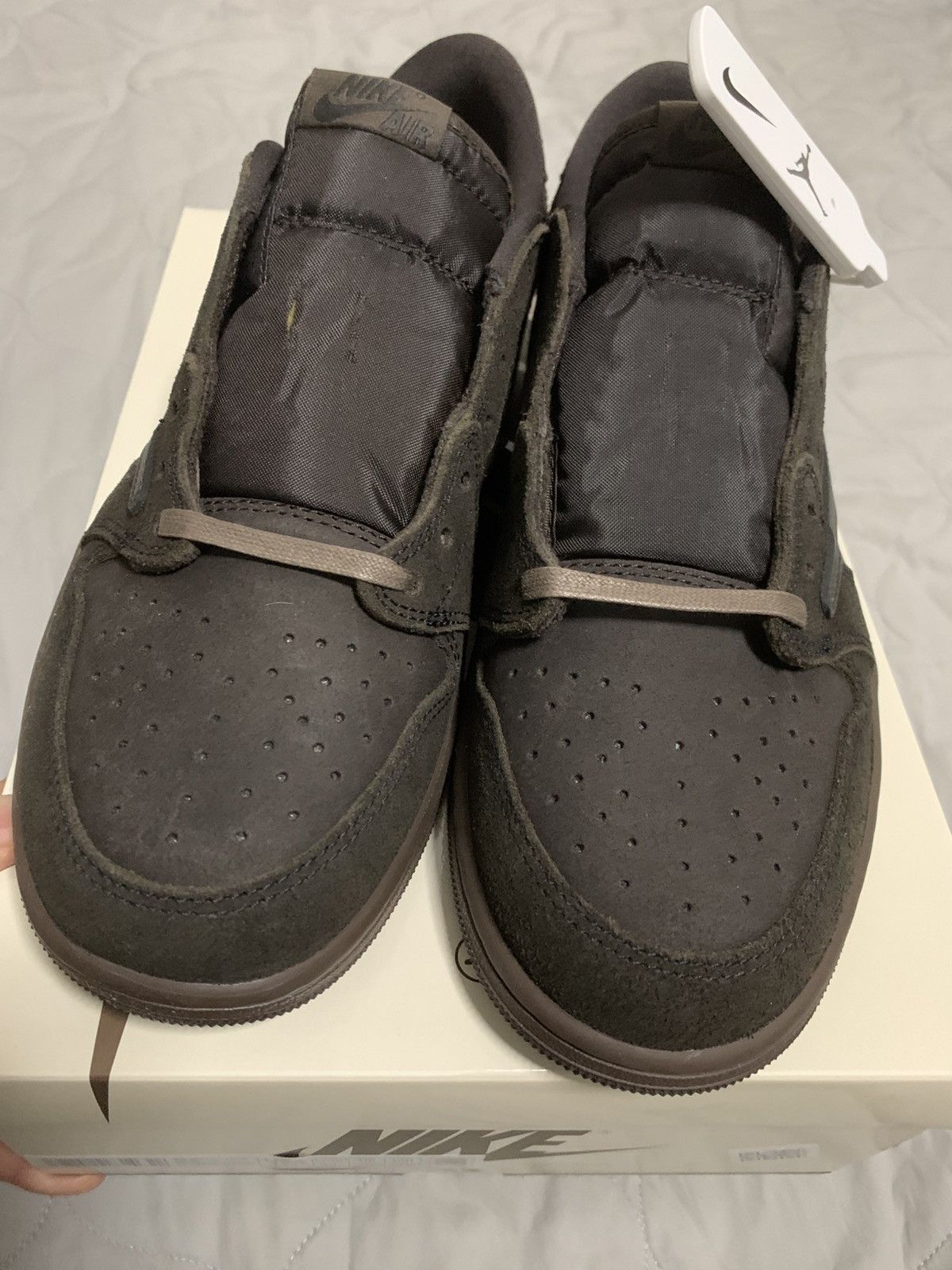 Jordan Brand Jordan 1 Travis Scott Vetvet Brown Retro Low TS Size US 10.5 / EU 43-44 - 2 Thumbnail