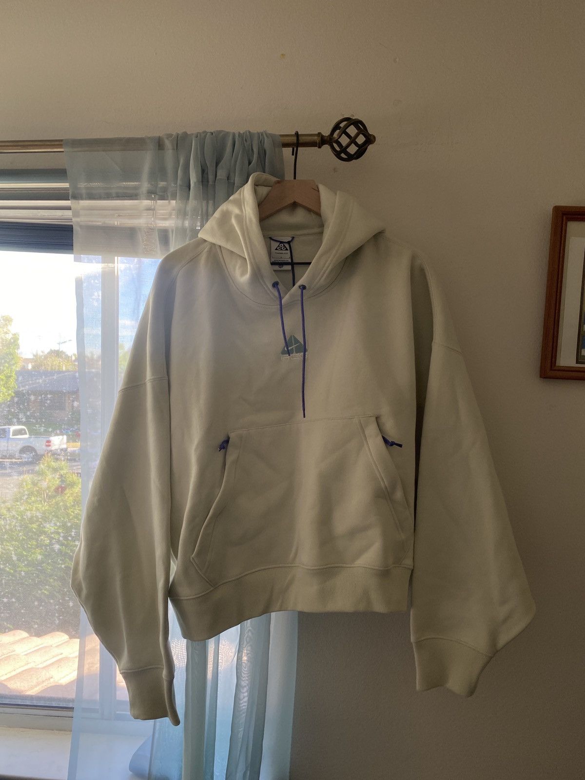 Nike ACG Womens Cropped Oversize Fit Therma-Fit Hoodie Size L / US 10 / IT 46 - 2 Thumbnail