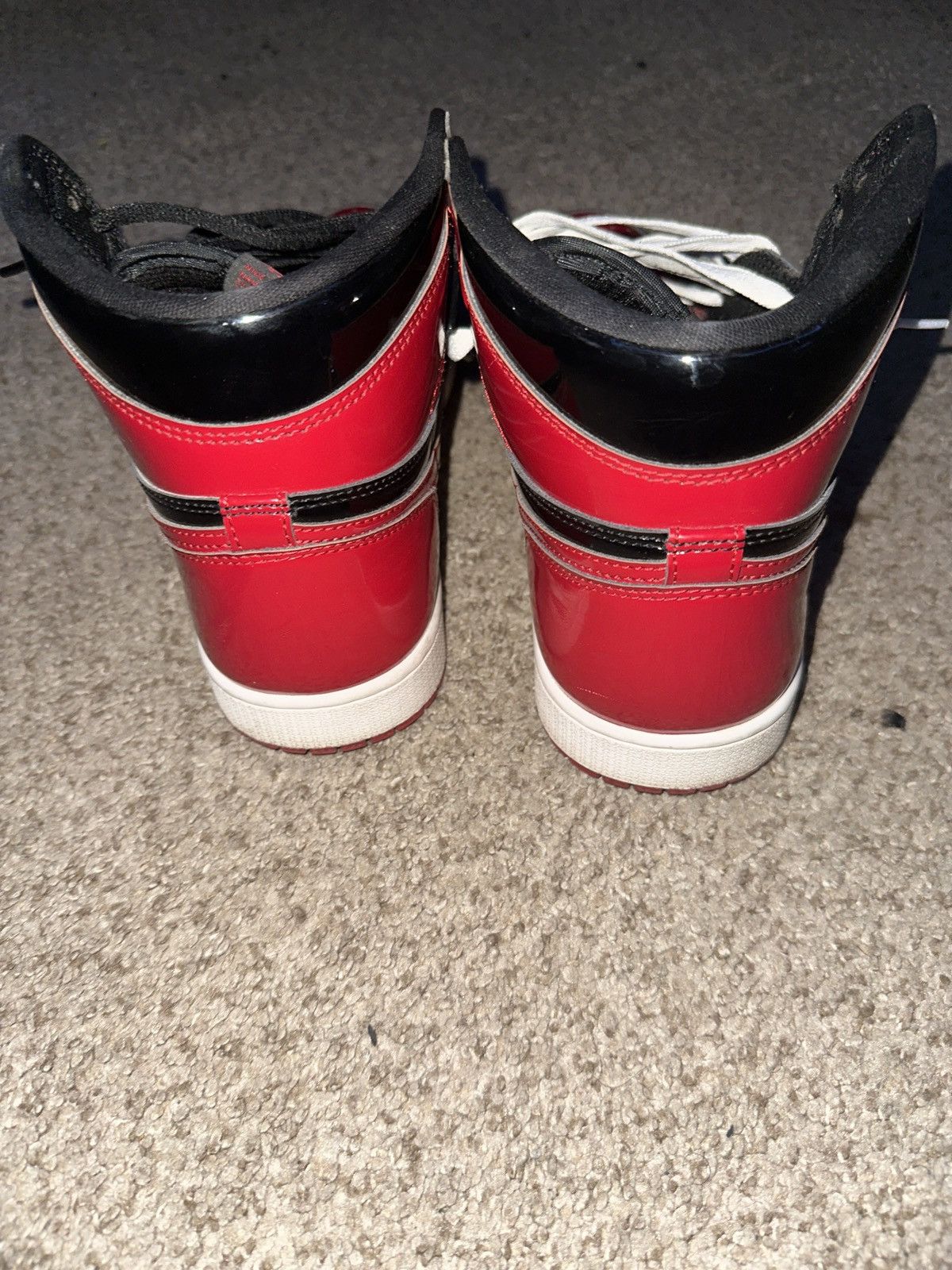 Jordan Brand Jordan 1 Patent Bred Size US 10.5 / EU 43-44 - 1 Thumbnail