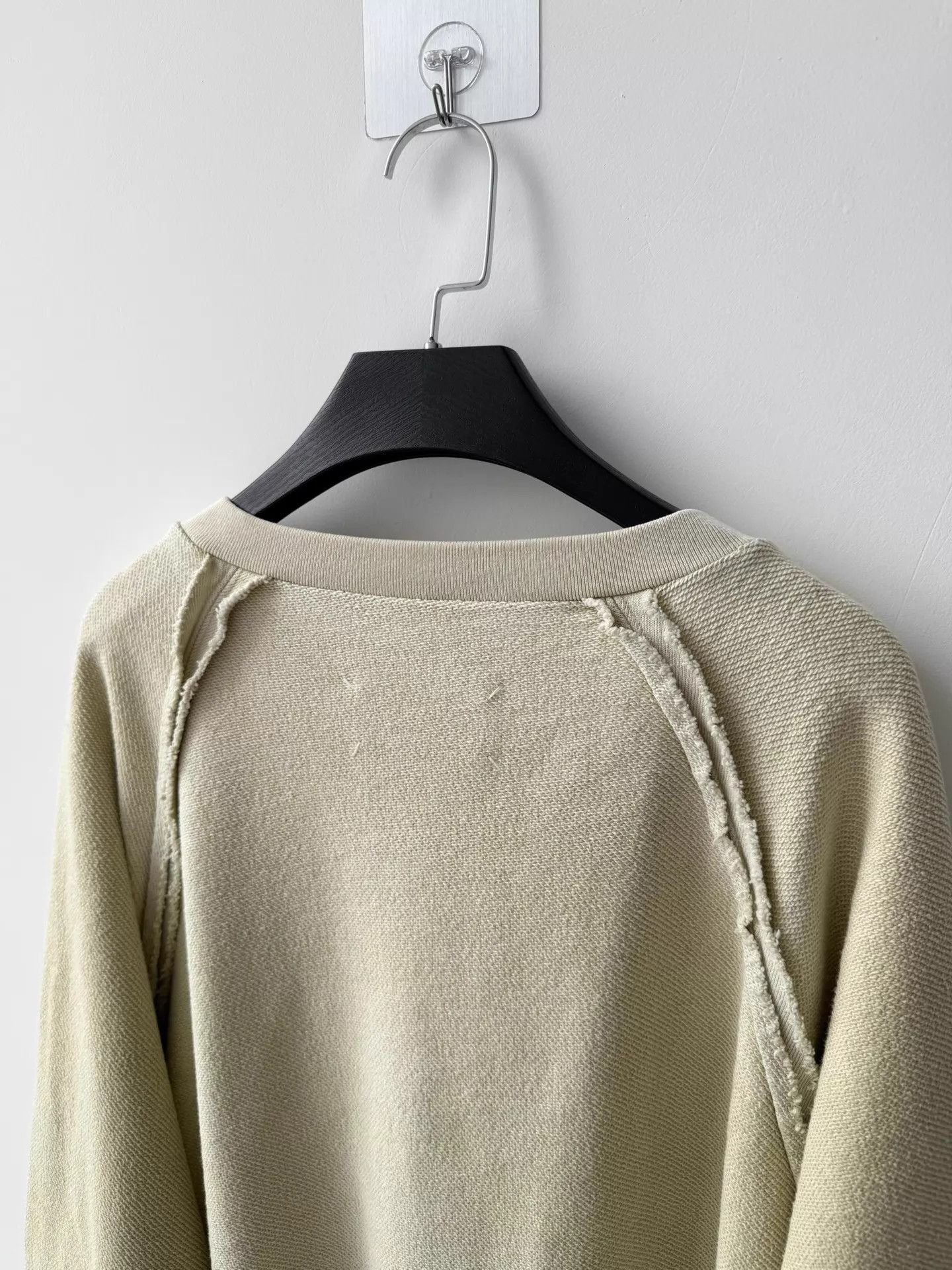 Maison Margiela Maison Margiela S/S19 Floral Slogan Cross-Stitch Sweat 46 Size US S / EU 44-46 / 1 - 5 Thumbnail