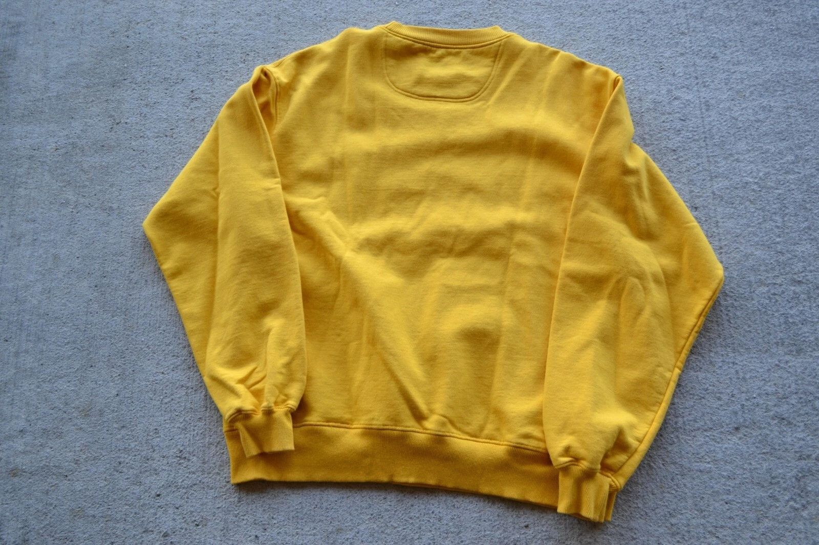Champion Vintage Champion Yellow crewneck size L y2k Size US XL / EU 56 / 4 - 2 Thumbnail