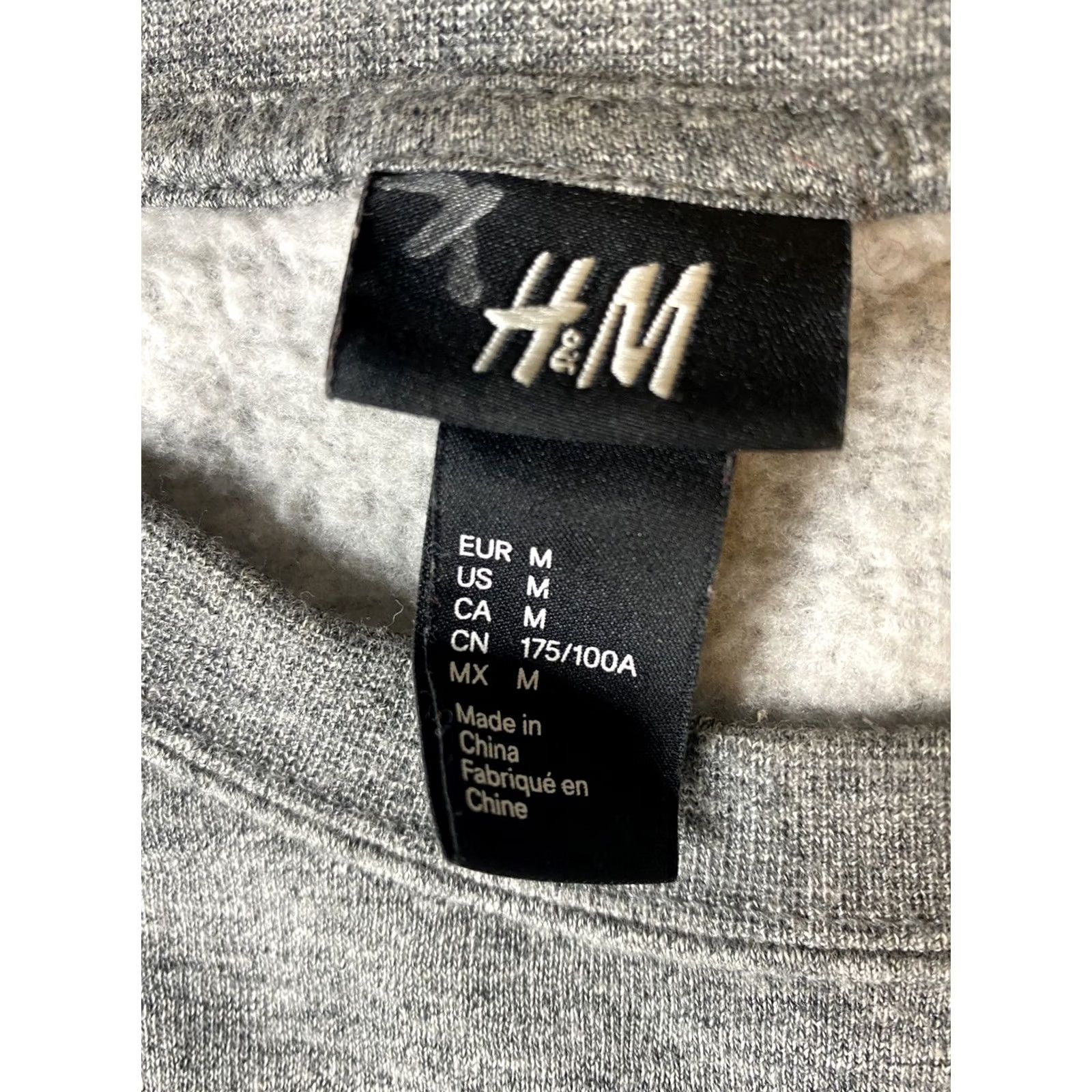 H&M H&M Sweatshirt Crew Neck Long Sleeve Gray Mens Medium Graphic Print Fleece Size US M / EU 48-50 / 2 - 4 Thumbnail