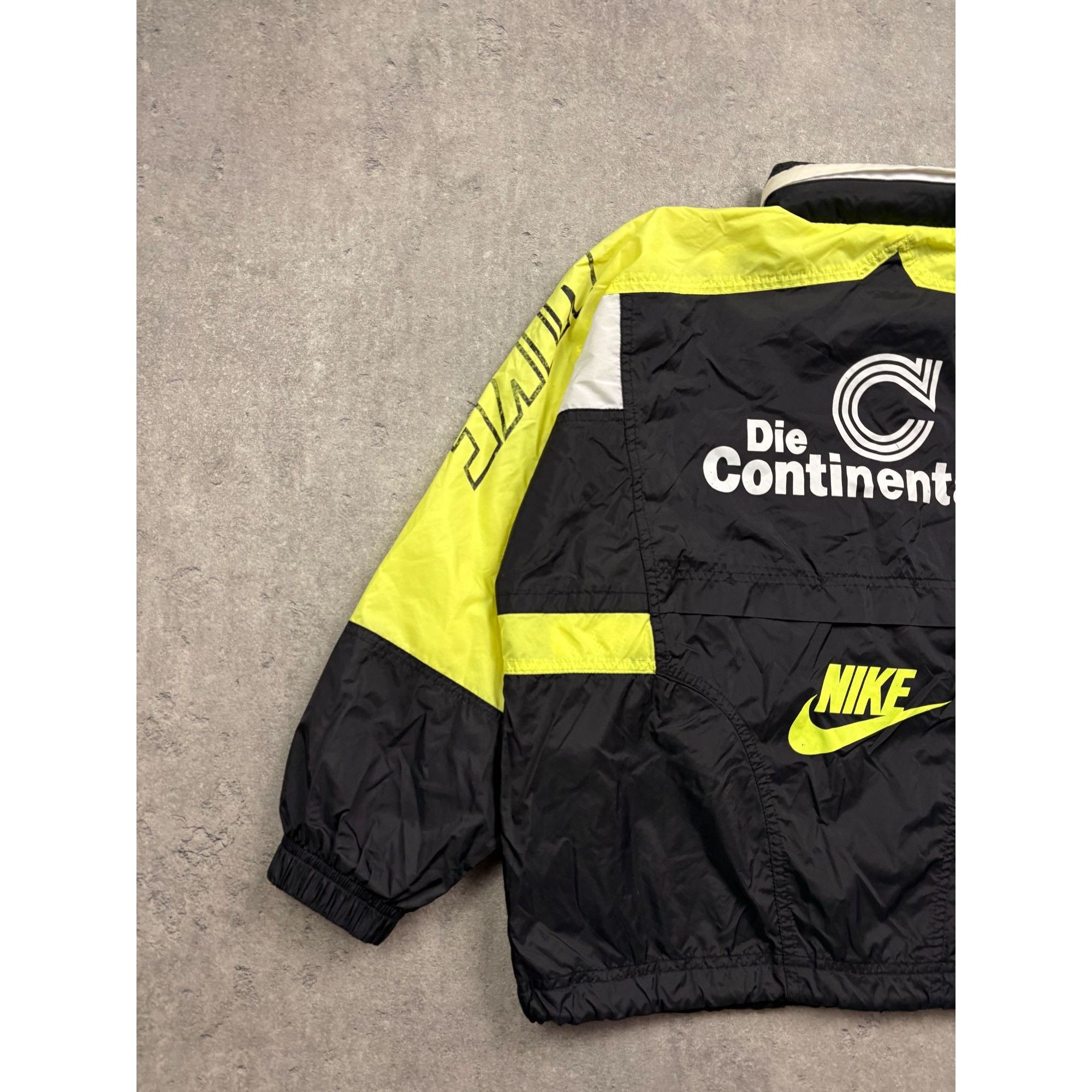 Nike Nike Borussia Dortmund BVB 09 Womens Vintage Windbreaker Jac Size XS / US 0-2 / IT 36-38 - 8 Thumbnail