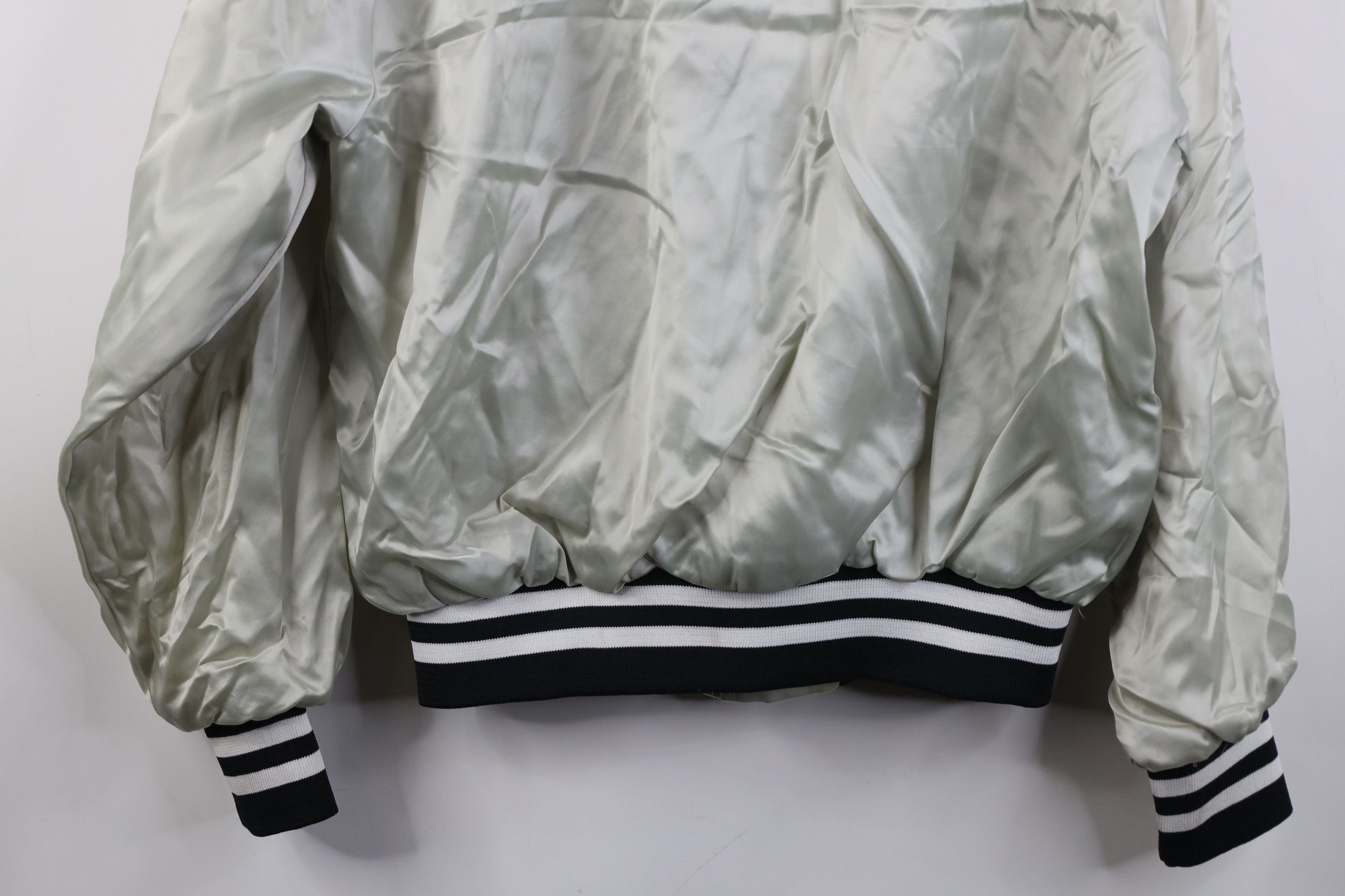 Vintage Vintage 80s Celotex Roofing Satin Bomber Jacket Silver USA Size US M / EU 48-50 / 2 - 16 Thumbnail