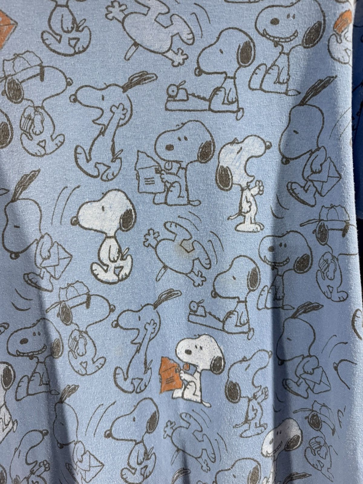 Peanuts 2000s Y2K Vintage Peanuts Snoopy Faded Cartoon Tee L Size US L / EU 52-54 / 3 - 3 Thumbnail