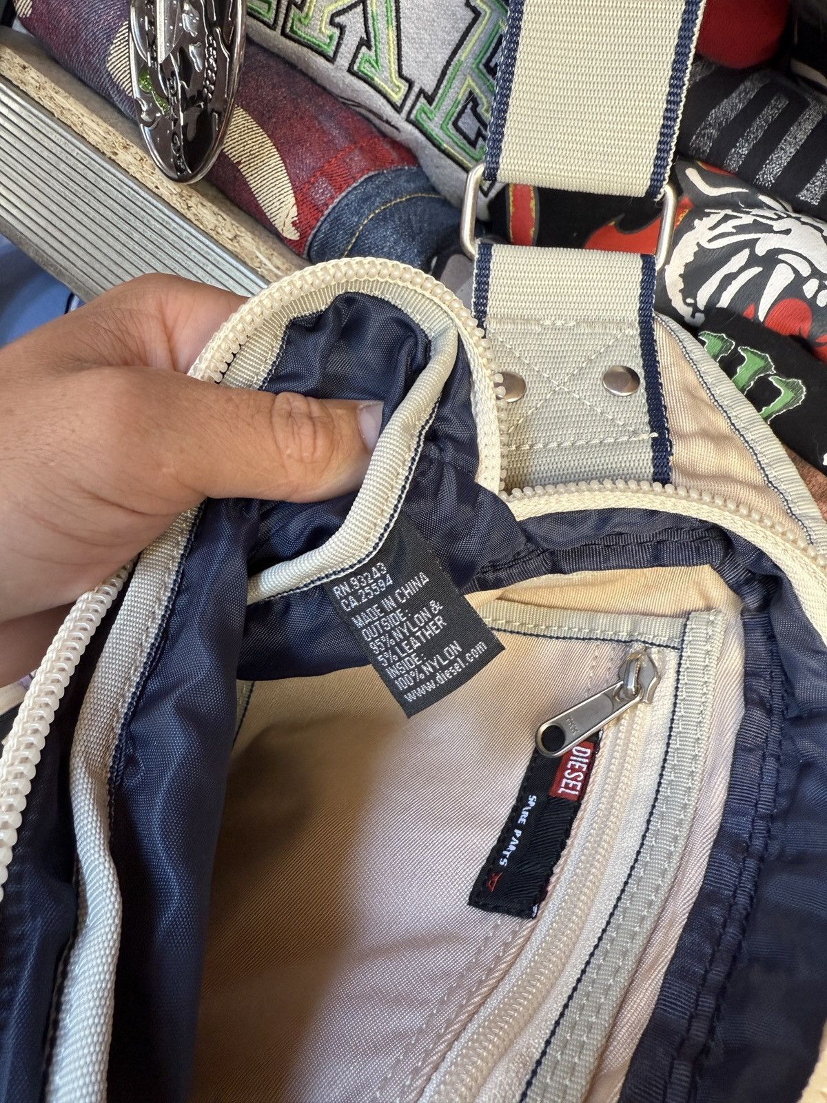 Diesel Vintage 2000s Diesel Spare Parts Beige Nylon Crossbody Bag Size ONE SIZE - 9 Thumbnail