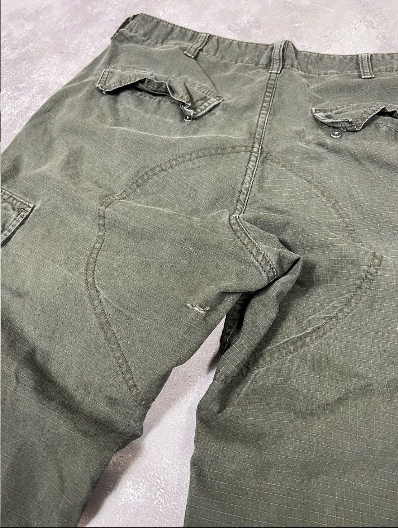 Carhartt Vintage Carhartt Baggy Distressed Cargo Pants Size US 32 / EU 48 - 5 Thumbnail