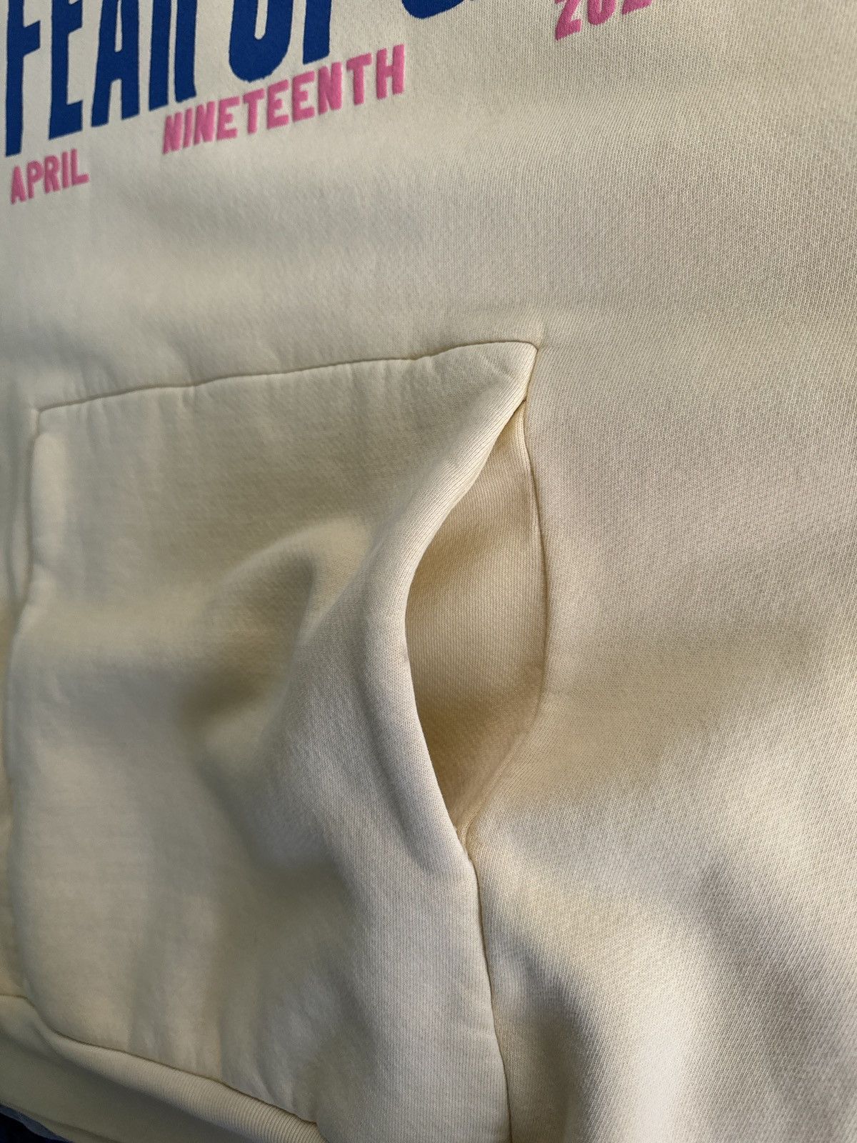 Fear of God × RRR-123 Fear of God Hollywood Bowl Staff hoodie Size US M / EU 48-50 / 2 - 3 Thumbnail