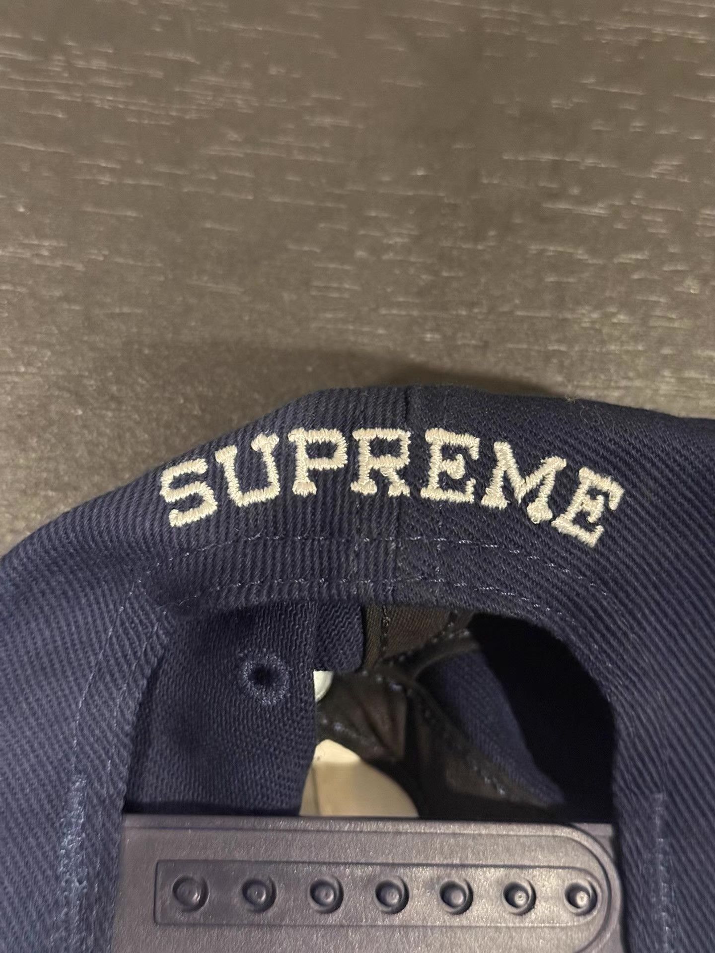 Supreme Supreme 18FW Vampire Embroidered Baseball Cap Ｑ20 Size ONE SIZE - 2 Thumbnail
