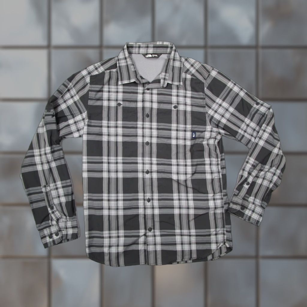 The North Face The North Face Shirt Mens Medium Gray Button Up Long Sleeve Vented Work Hike Travel Size US M / EU 48-50 / 2 - 1 Thumbnail