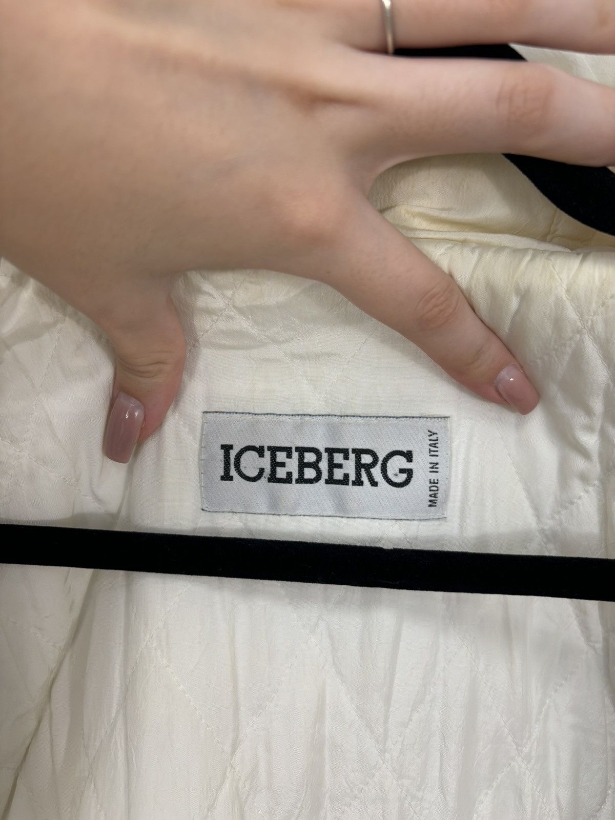 Iceberg Vintage Iceberg History Big Logo Luxury Down Puffer Jacket Size XS / US 0-2 / IT 36-38 - 15 Thumbnail