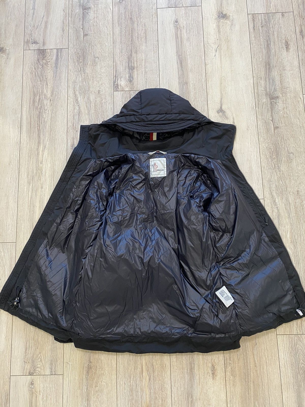 Moncler Moncler Grenoble Men Down Hooded Jacket Size US L / EU 52-54 / 3 - 4 Thumbnail