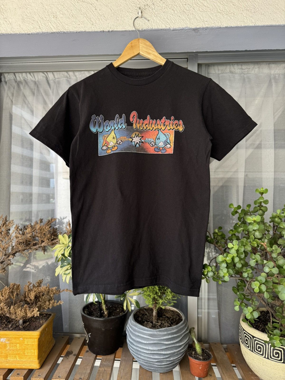 World Industries Vintage 00’s World Industries Flameboy vs Wet Willy tee Size US S / EU 44-46 / 1 - 3 Thumbnail