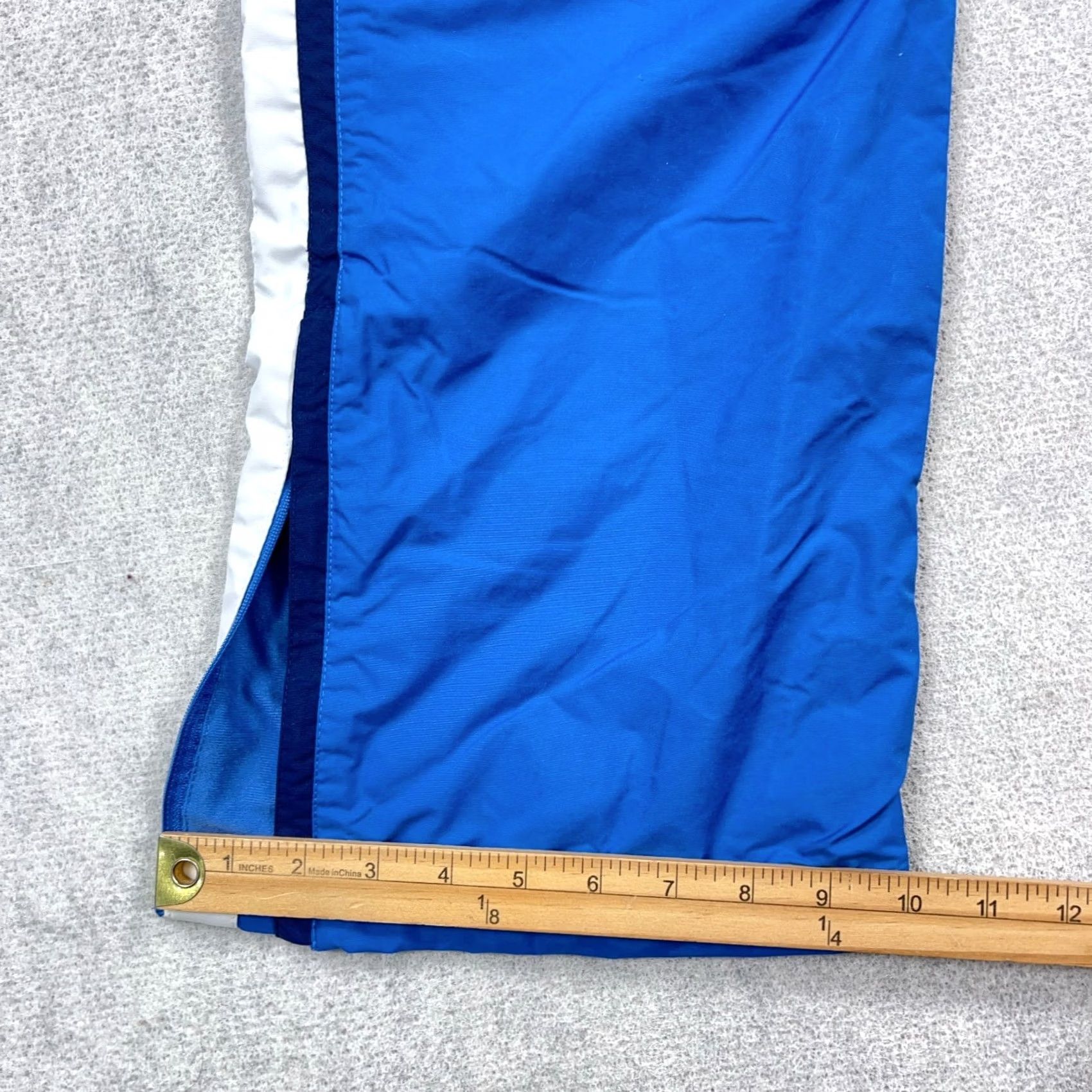 Nike VINTAGE Nike Pants XL Blue Baggy Y2K 90s Track Suit Windbreakers 25x30 Women Size 40" / US 18 - 5 Thumbnail