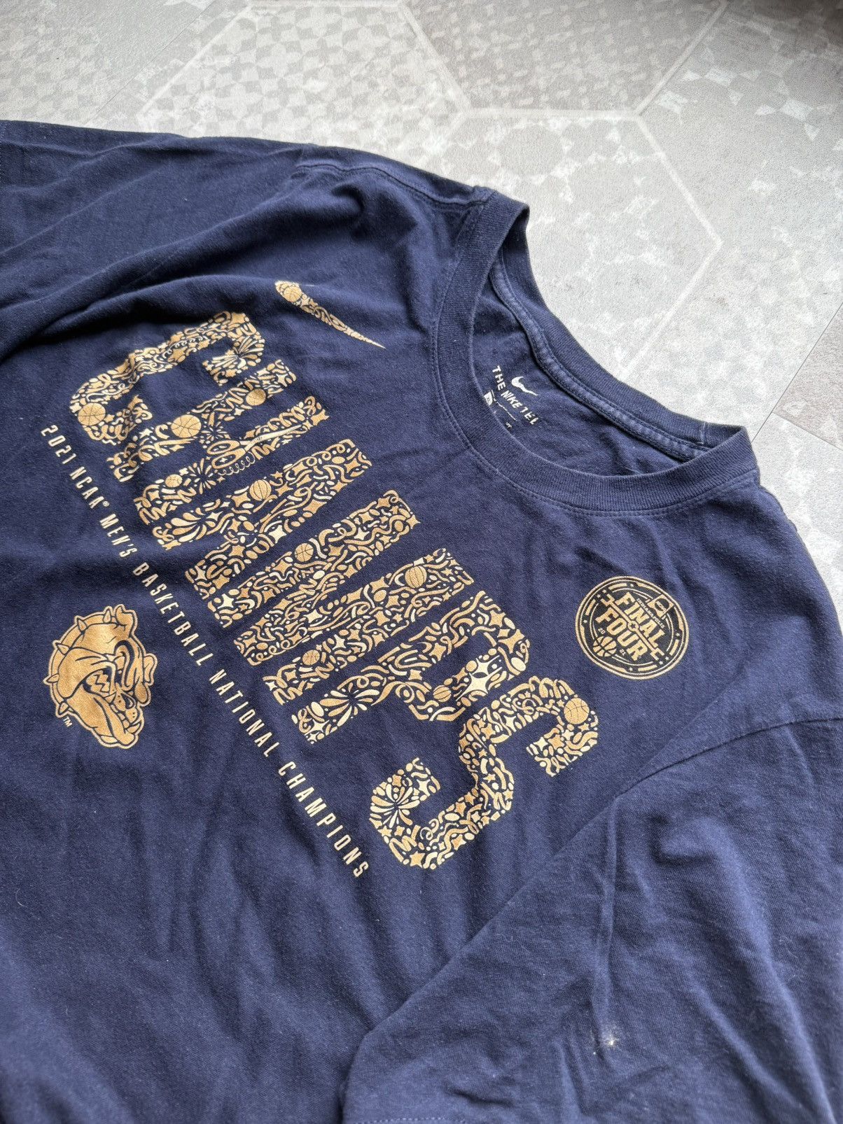 Nike Nike Gonzaga Bulldogs 2021 NCAA Champions Tee Size US XL / EU 56 / 4 - 2 Thumbnail