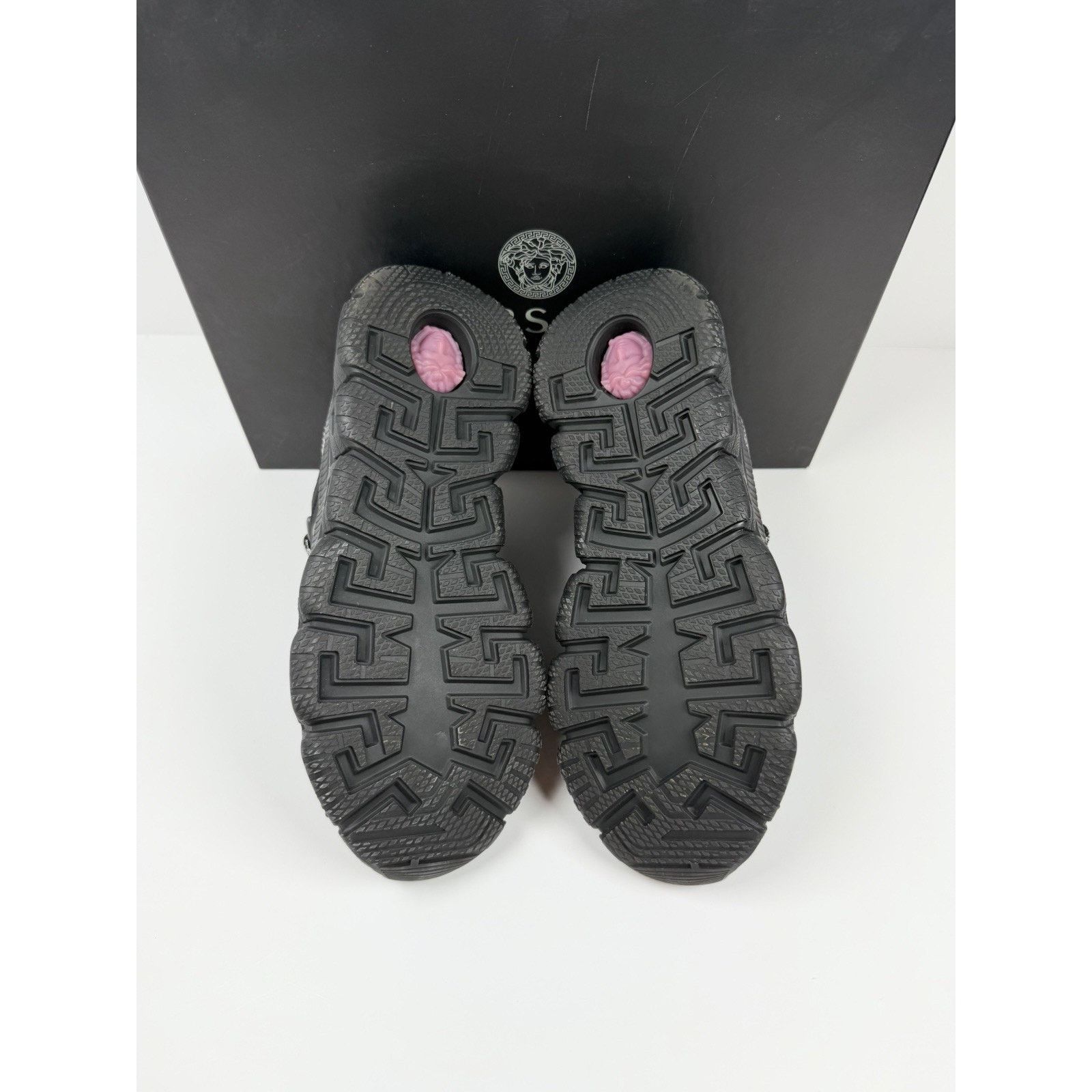 Versace Size 40EU/7US - Versace Trigreca Black Sneakers Size US 7 / EU 40 - 7 Thumbnail