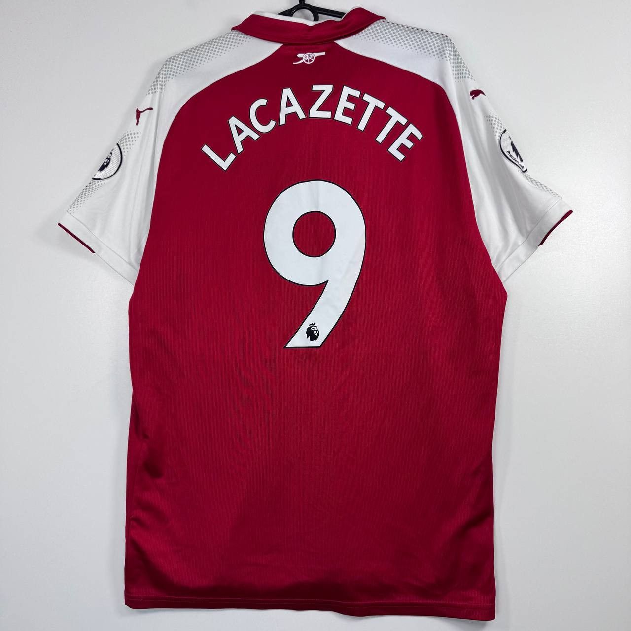 Puma Arsenal 2017/2018 Puma Football Shirt Jersey #9 Lacazette XL Size US XL / EU 56 / 4 - 9 Thumbnail