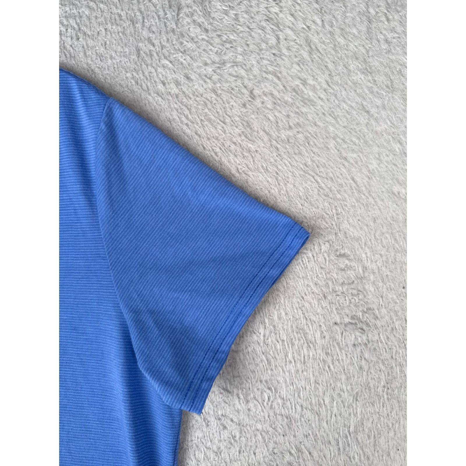 The North Face The North Face T-Shirt Women Large Blue Stripe Short Sleeve V-Neck Polyester Read Size L / US 10 / IT 46 - 2 Thumbnail