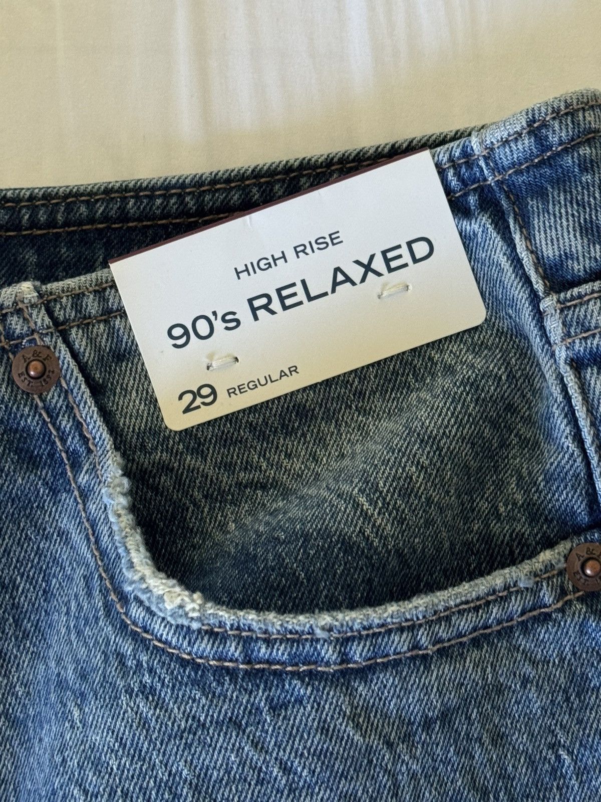 Abercrombie & Fitch High Rise 90’s Relaxed Regular Jeans Size 29" - 5 Thumbnail