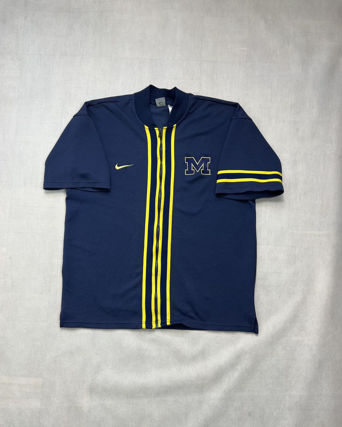 Nike × Vintage Tshirt Nike Michingan Vintage Jersey Size US XL / EU 56 / 4 - 1 Thumbnail