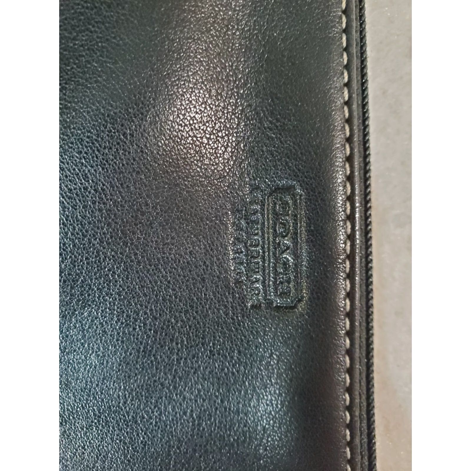 Coach VINTAGE Coach Wristlet Mini Purse Black Leather Signature Embossed Size ONE SIZE - 3 Thumbnail