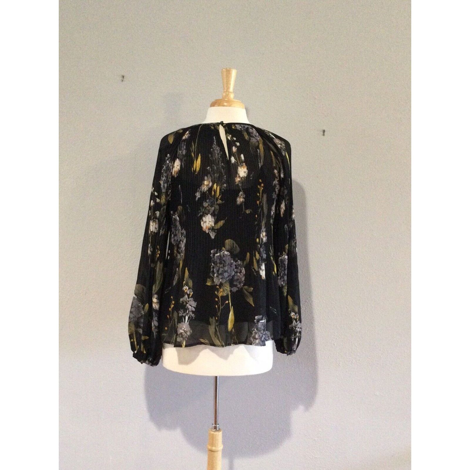 Other A New Day Floral Sheer Overlay w/Tank Underneath Top M Size M / US 6-8 / IT 42-44 - 7 Thumbnail