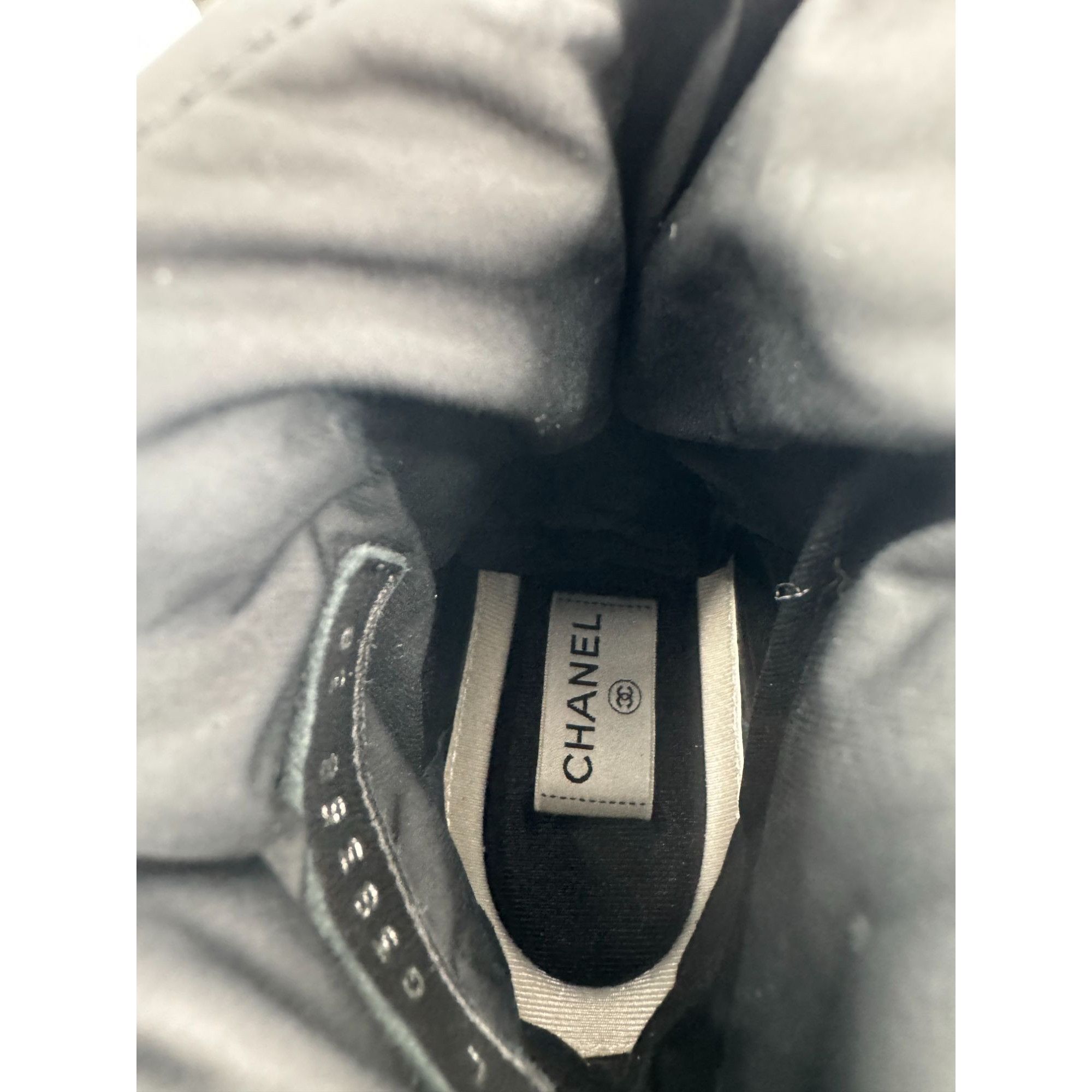 Chanel Chanel Snow Boots – Coco Neige 2021/2022 Nylon Suede Black Size US 8 / IT 38 - 10 Thumbnail