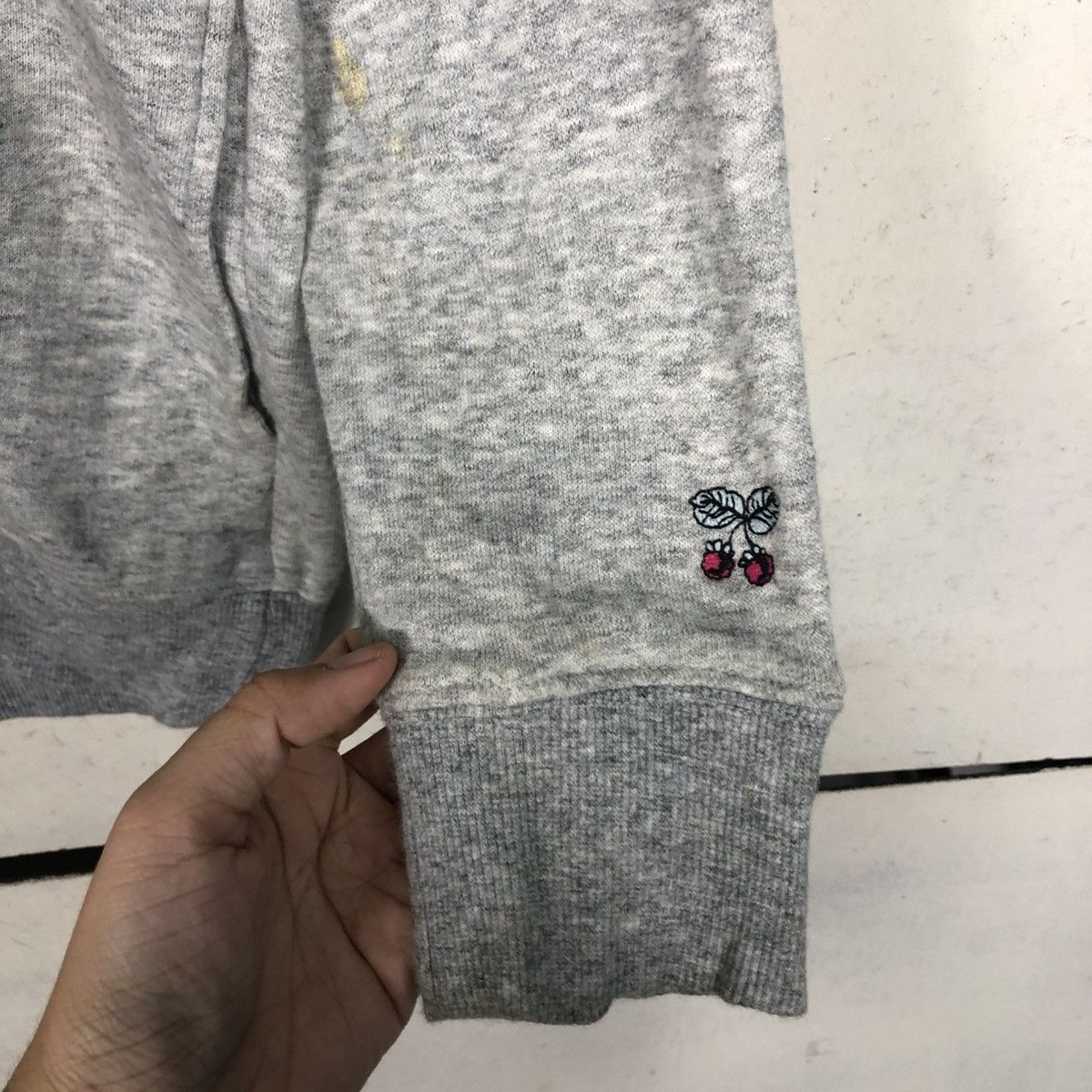 Japanese Brand 📌Hoodie Pull Over Cartoon Beatrix Potter Peter Rabbit Logo Size US M / EU 48-50 / 2 - 16 Thumbnail