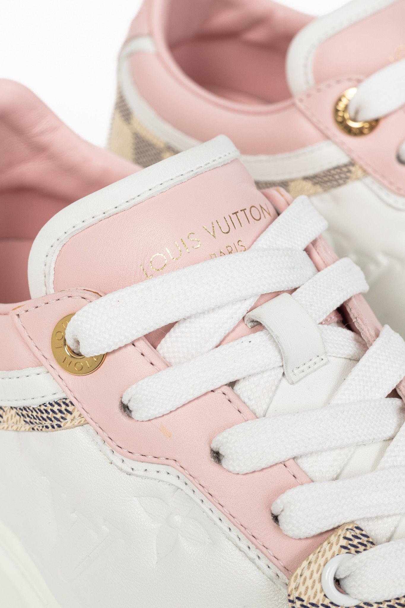 Louis Vuitton Louis Vuitton Time Out Embossed & Damier Azur Sneakers Size US 7.5 / IT 37.5 - 7 Thumbnail