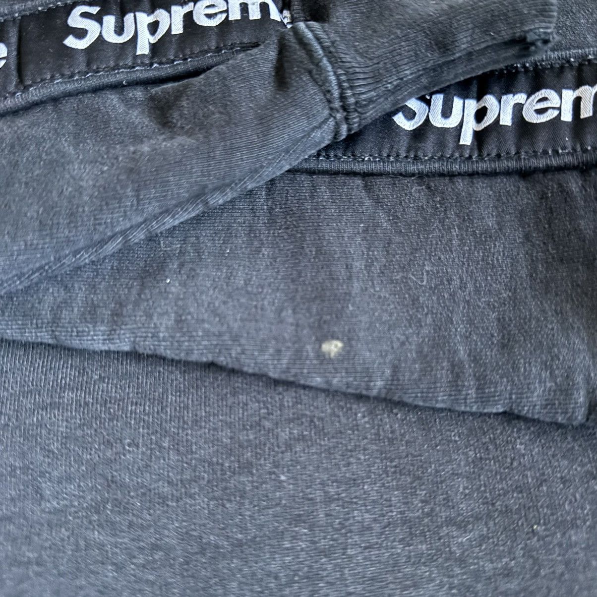 Supreme SUPREME TEXT STRIPE ZIP HOODIE BLACK. Size US XL / EU 56 / 4 - 12 Thumbnail