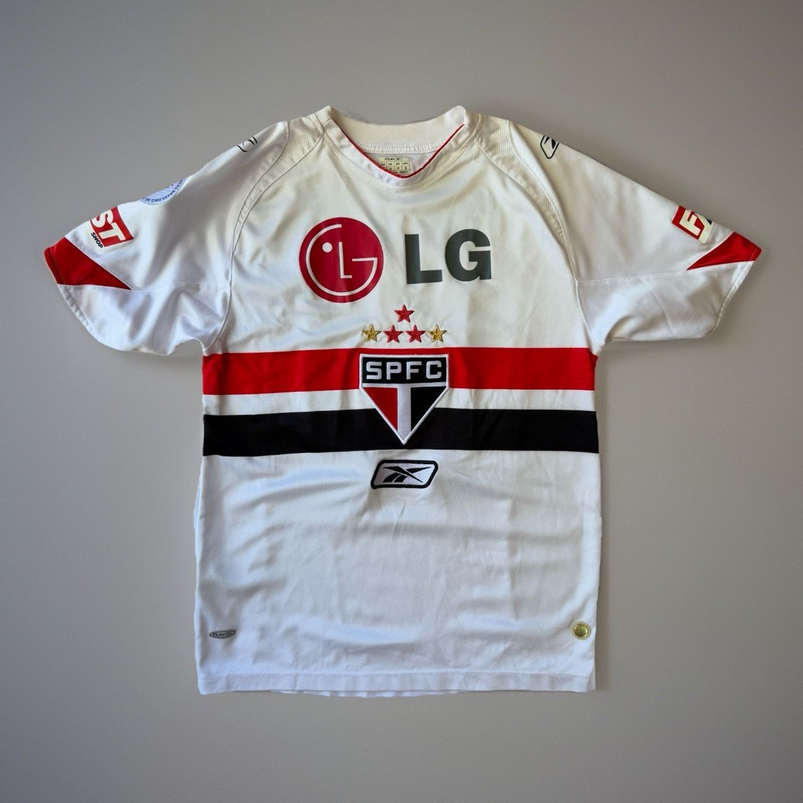 Reebok Vintage São Paulo Jersey Small White Red Reebok FC Soccer Size US S / EU 44-46 / 1 - 1 Thumbnail