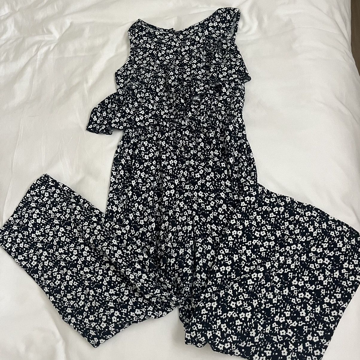 Zara Zara floral wide leg jumpsuit Size 27" / US 4 / IT 40 - 2 Thumbnail