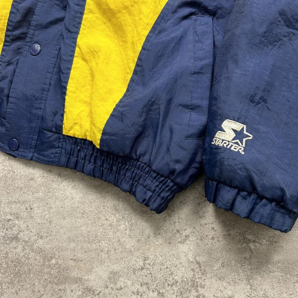NCAA × Starter × Vintage RARE MICHIGAN WOLVERINES STARTER PUFFER JACKET HOODIE SIZE L Size US L / EU 52-54 / 3 - 5 Thumbnail