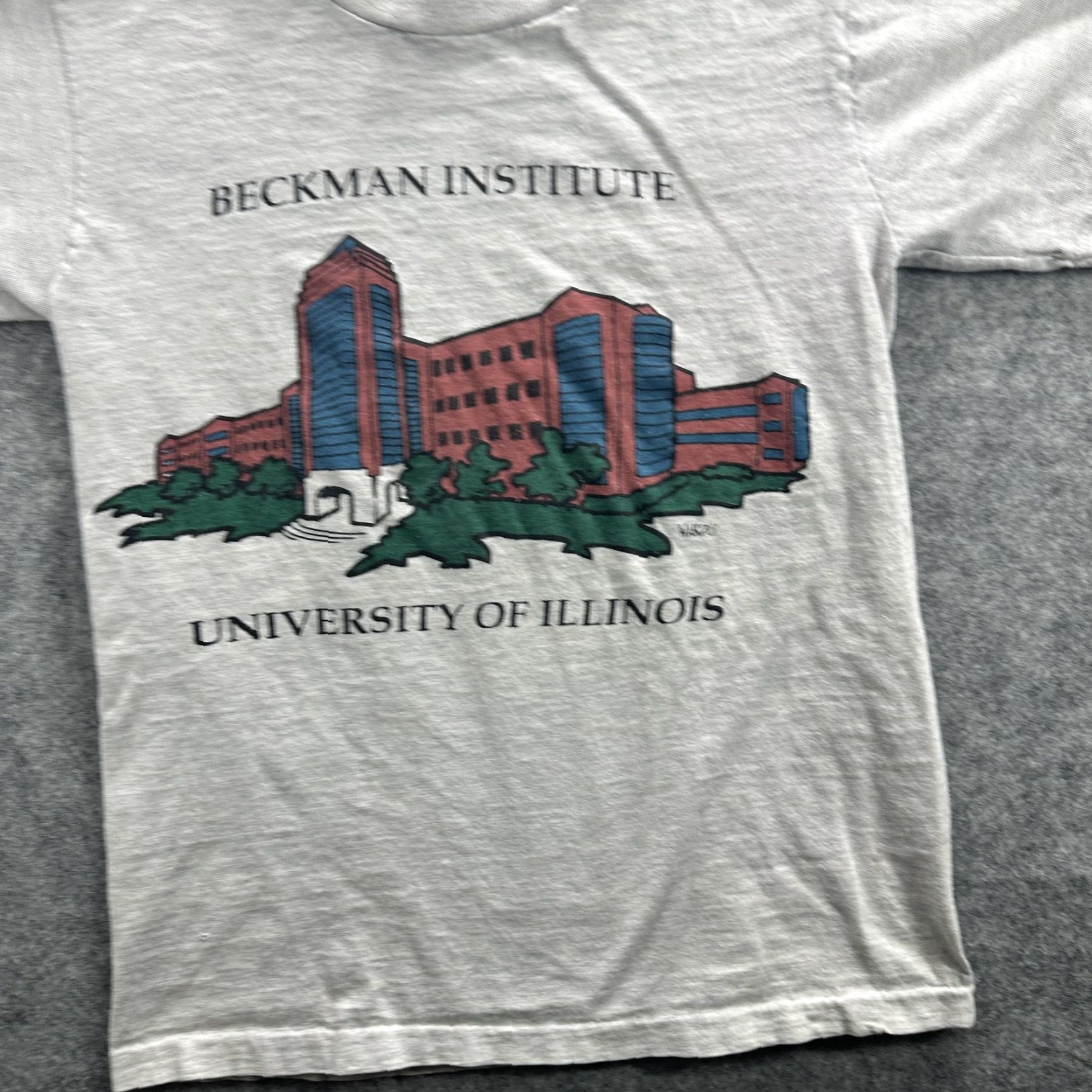Vintage VINTAGE University of Illinois Shirt Mens Small College 90s Graphic Tee Gray Cotton Short Sleeve Size US S / EU 44-46 / 1 - 4 Thumbnail