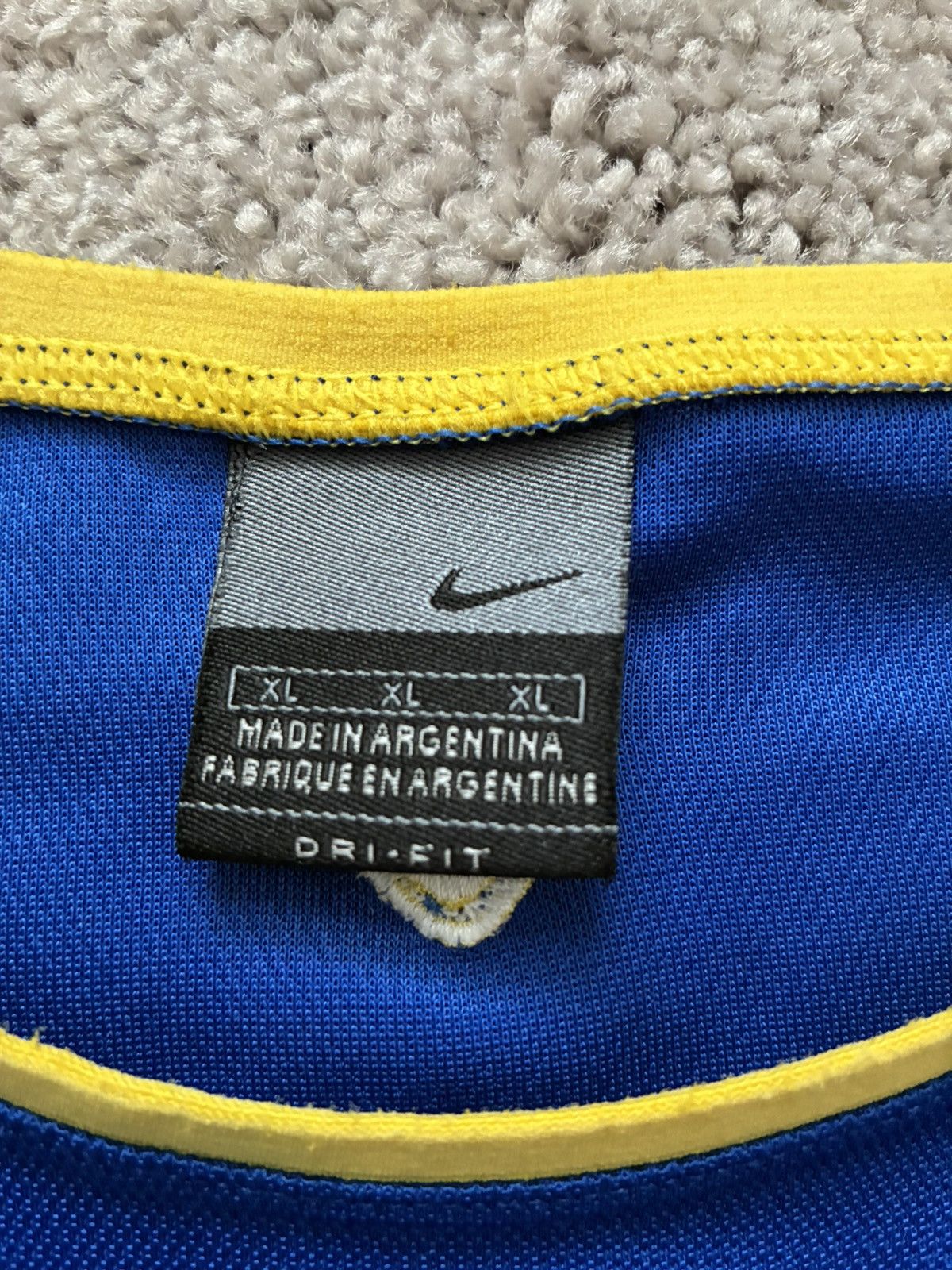Nike 2002/2003 Boca Jrs Training Kit L/S Size US L / EU 52-54 / 3 - 4 Thumbnail