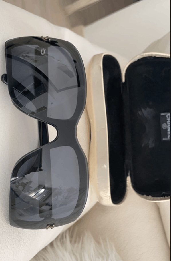 Chanel Chanel Sunglasses 5065 CC Rhinestone Logo Rimless Size ONE SIZE - 1 Thumbnail