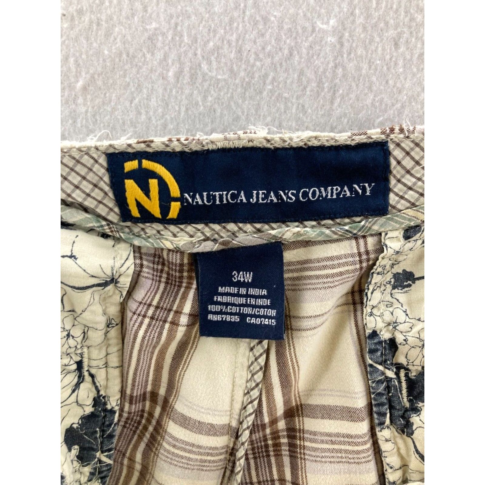 Nautica Nautica Jeans Company Shorts Mens 34 Plaid Multicolor Cotton Canvas Mid 10-12 In Zip Front Flat Front Regular Inseam 11 in Colorful Chino Mens Size US 34 / EU 50 - 7 Thumbnail