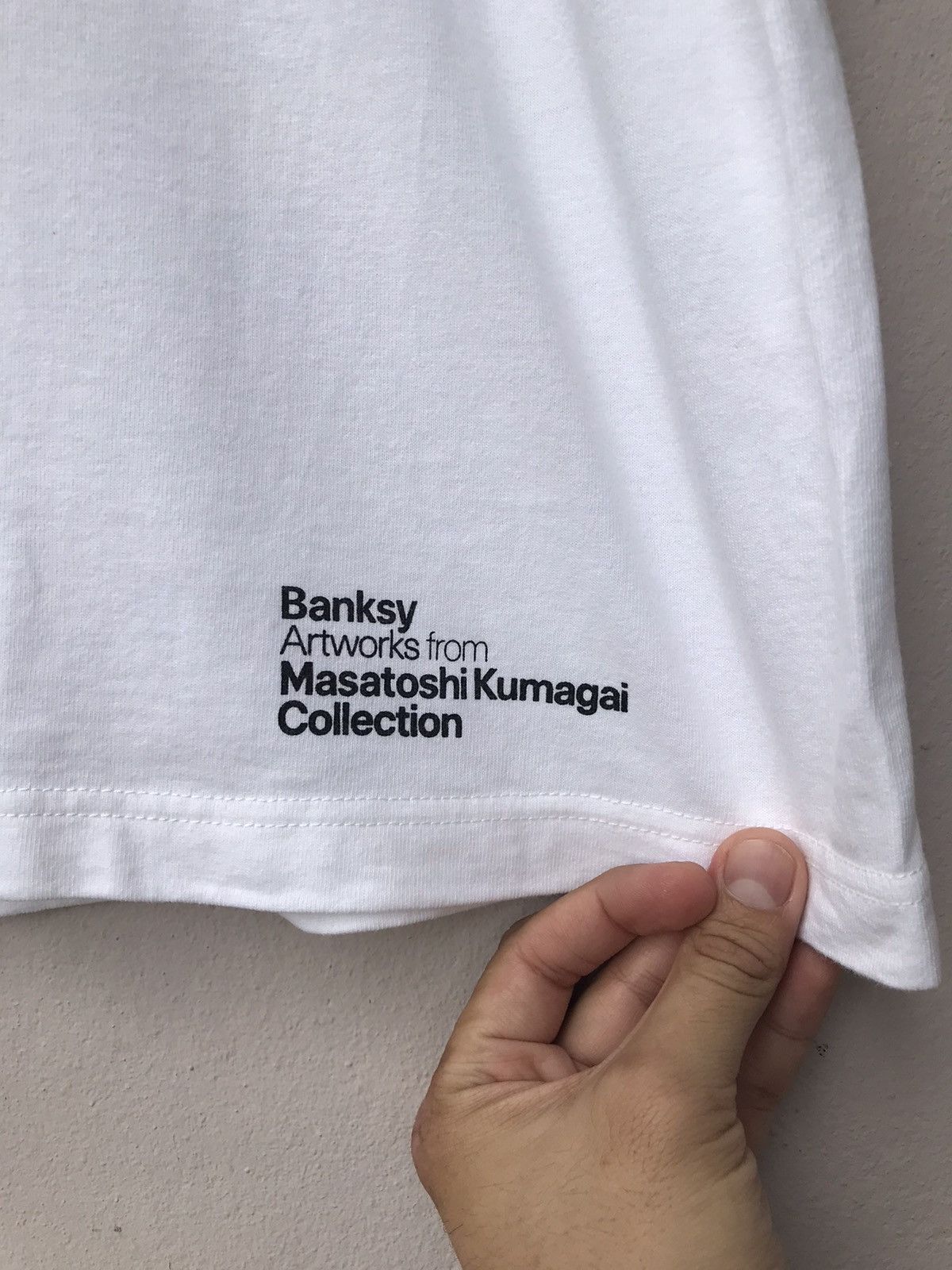 Vintage Vintage Banksy Artworks from Masatoshi Kumagai CollectionTee Size US L / EU 52-54 / 3 - 5 Thumbnail