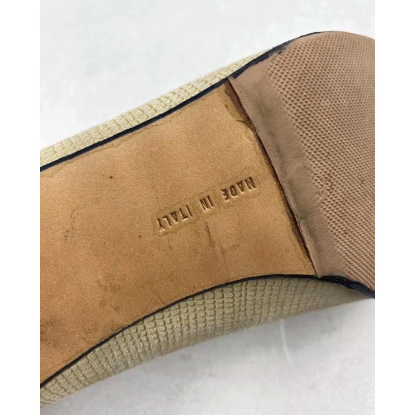 Salvatore Ferragamo Women’s Salvatore Ferragamo Pumps Beige Suede Heels Made In Italy Size 8 Womens Pumps Beige Suede Italy 8 Size US 8 / IT 38 - 6 Thumbnail
