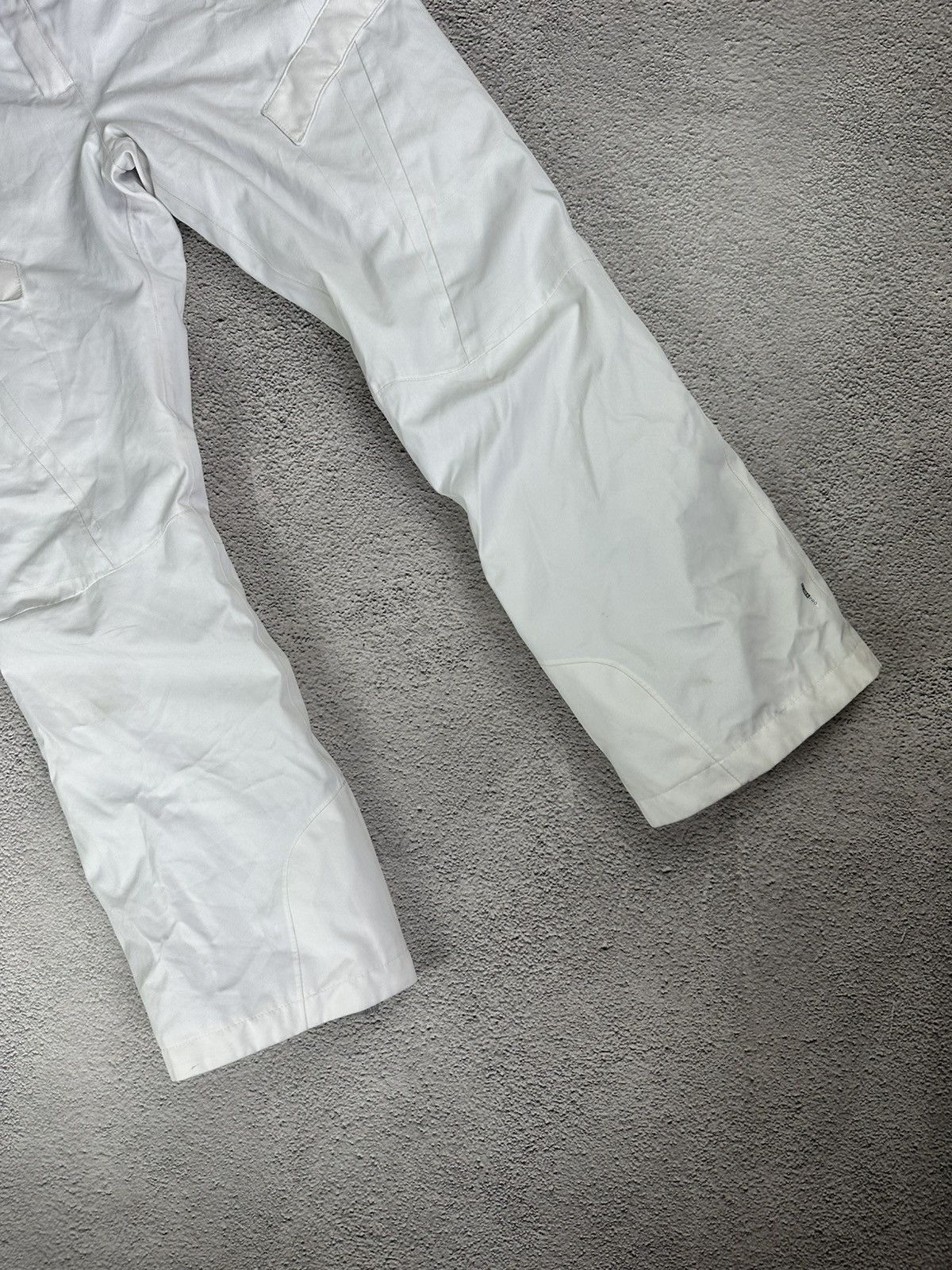 Salomon × Vintage Woman’s Salomon Clima Pro White Ski Shell Snow Pants Size 34" / US 12 / IT 48 - 4 Thumbnail