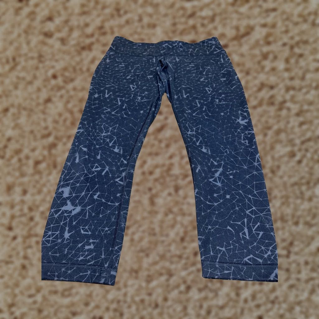 Lululemon Lululemon Leggings Womens 8 Black Geometric Print Capri Athletic Yoga Running Size 30" / US 8 / IT 44 - 1 Thumbnail
